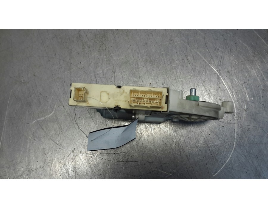 Recambio de motor elevalunas delantero derecho para peugeot 307 break/sw (s2) referencia OEM IAM 997831101 996388102 7746004701