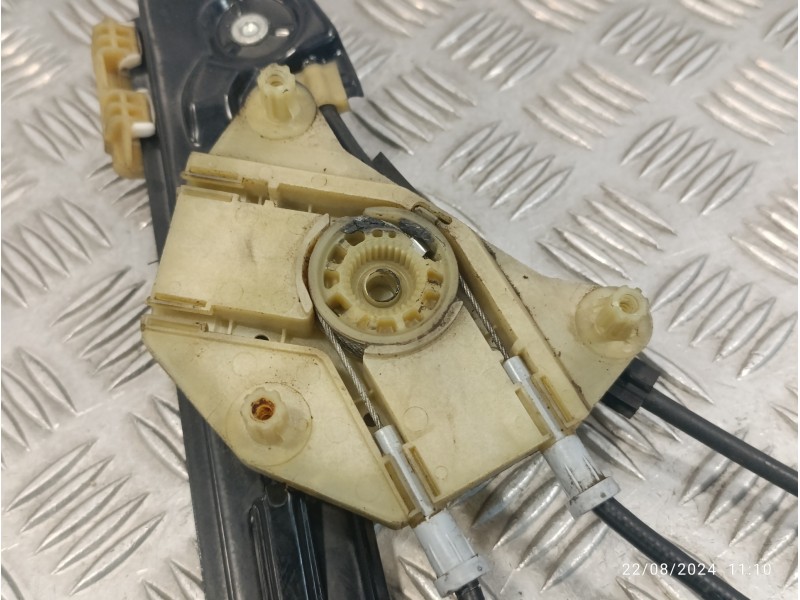 Recambio de elevalunas delantero derecho para seat leon (1p1) 1.6 referencia OEM IAM 986351XXX  IPO867436