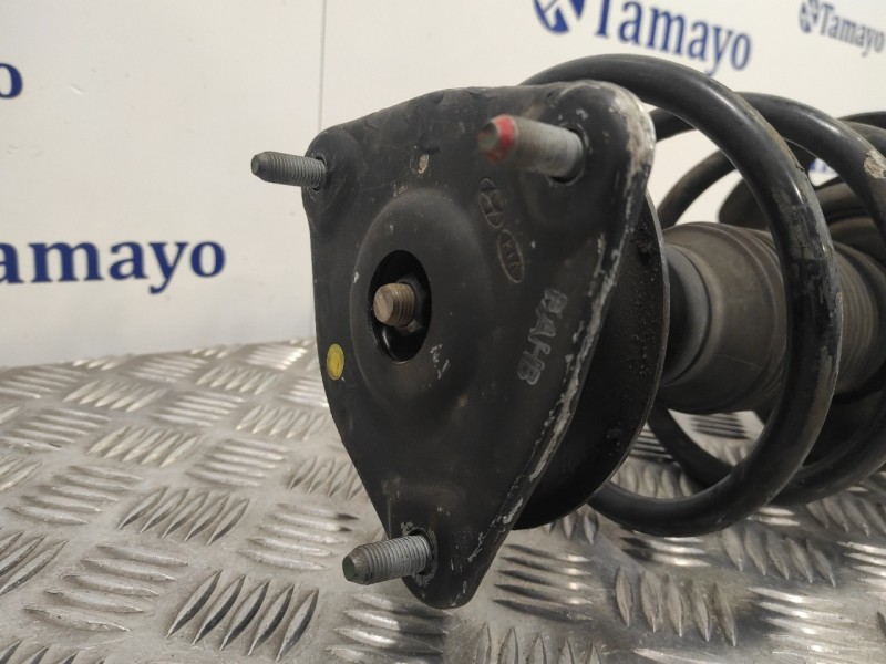 Recambio de amortiguador delantero izquierdo para hyundai i30 1.6 crdi cat referencia OEM IAM 546502R250  
