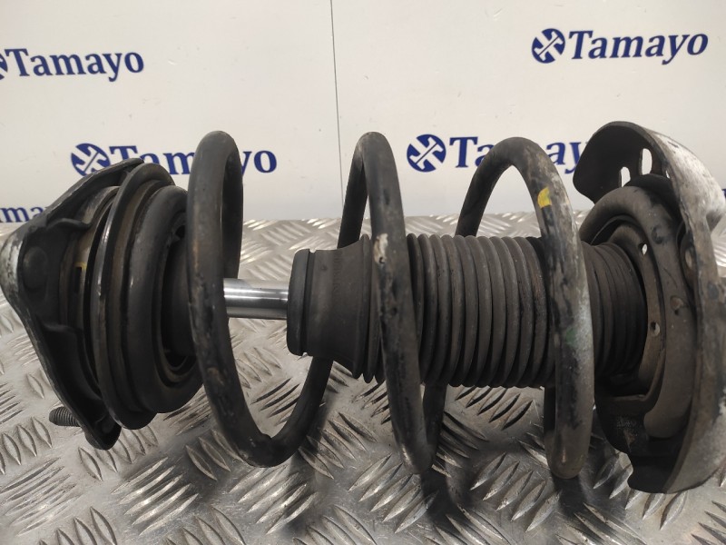 Recambio de amortiguador delantero izquierdo para hyundai i30 1.6 crdi cat referencia OEM IAM 546502R250  