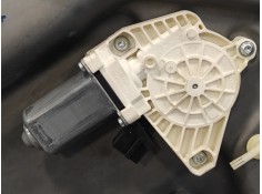 Recambio de elevalunas trasero izquierdo para mercedes-benz clase b (w245) 2.0 cdi cat referencia OEM IAM A1697301579   2
