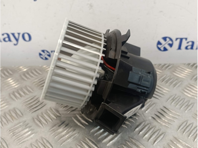 Recambio de motor calefaccion para smart forfour eq referencia OEM IAM EE795002  