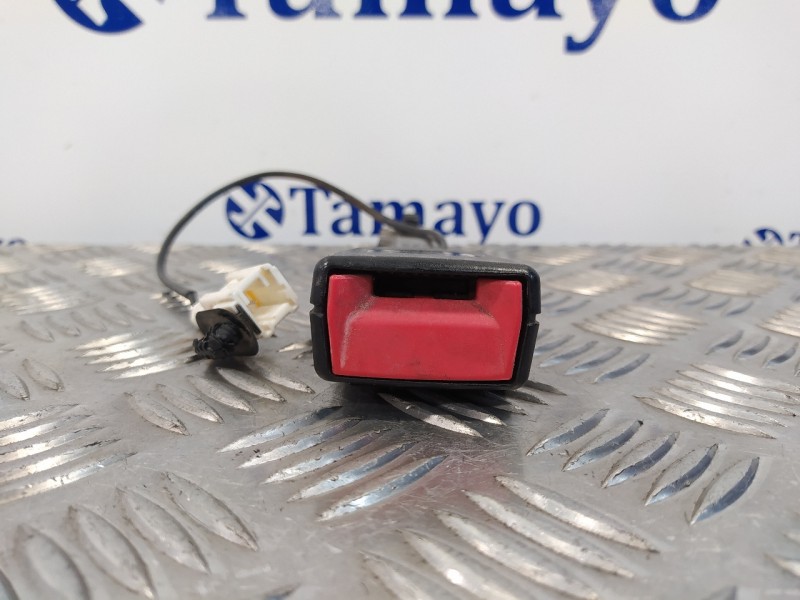 Recambio de enganche cinturon delantero izquierdo para citroën c3 1.2 12v vti referencia OEM IAM 9687393180  34067287