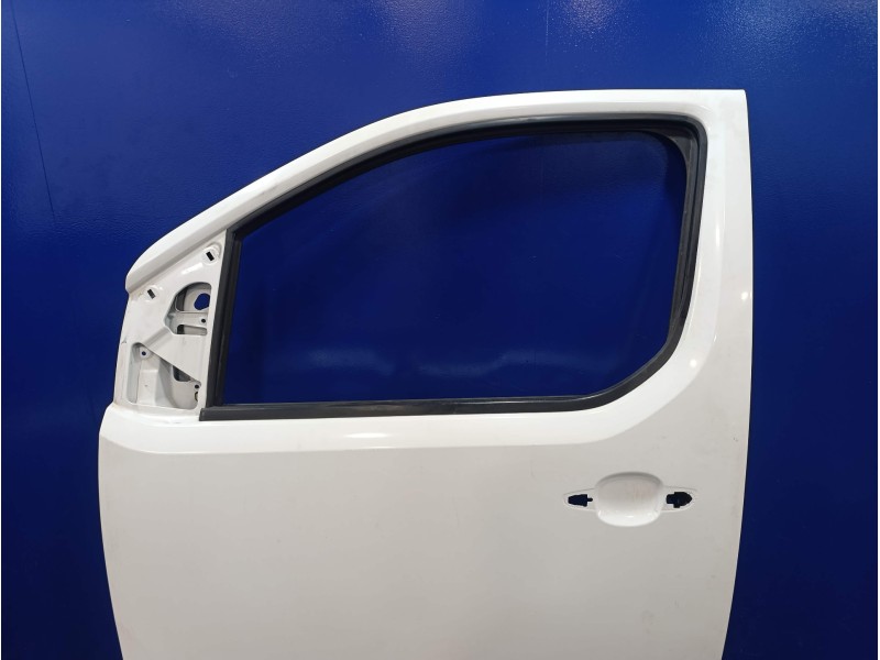 Recambio de puerta delantera izquierda para toyota proace referencia OEM IAM   
