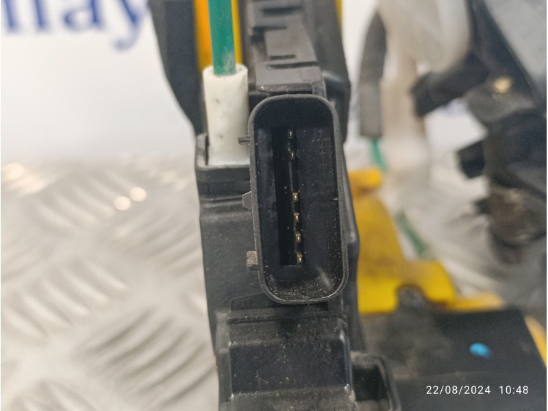 Recambio de cerradura puerta delantera izquierda para hyundai i30 (gd) 1.6 crdi cat referencia OEM IAM 81310A6100  