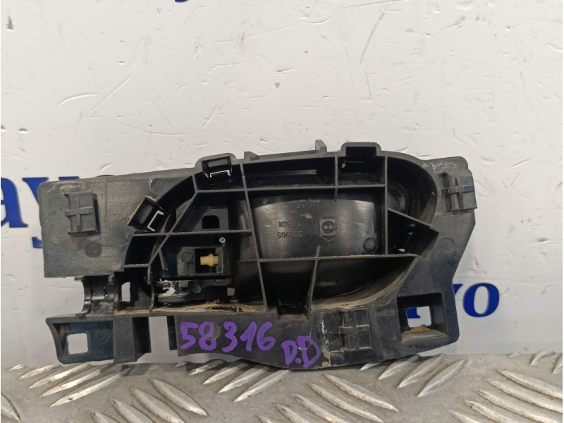 Recambio de maneta interior delantera derecha para toyota proace referencia OEM IAM 96555514XT  