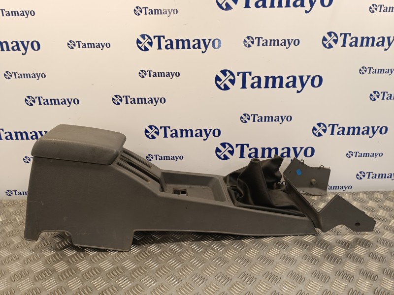 Recambio de apoyabrazos central para nissan terrano/terrano.ii (r20) 2.7 turbodiesel referencia OEM IAM 969107F000  