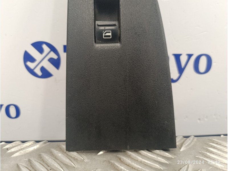 Recambio de mando elevalunas delantero derecho para seat leon (1p1) 1.6 referencia OEM IAM 1P1867172 7L6959855B 156023101