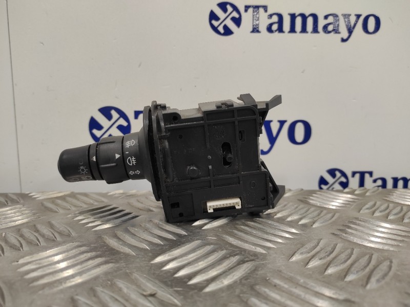 Recambio de mando intermitentes para renault scenic ii 1.5 dci diesel referencia OEM IAM   