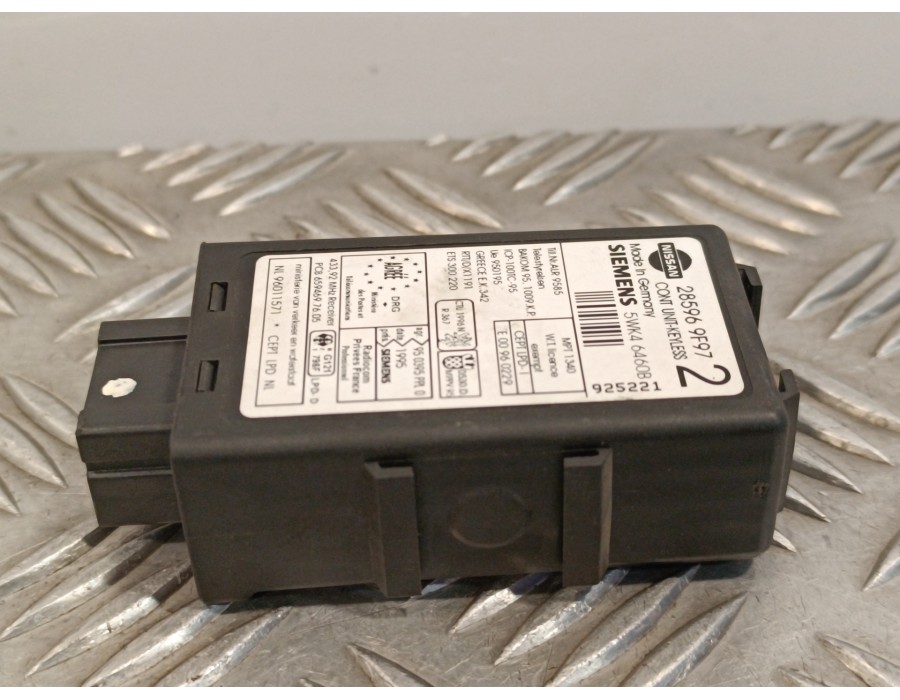 Recambio de boton cierre centralizado para nissan terrano/terrano.ii (r20) 2.7 turbodiesel referencia OEM IAM 285969F972  5WK464