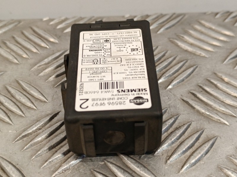 Recambio de boton cierre centralizado para nissan terrano/terrano.ii (r20) 2.7 turbodiesel referencia OEM IAM 285969F972  5WK464