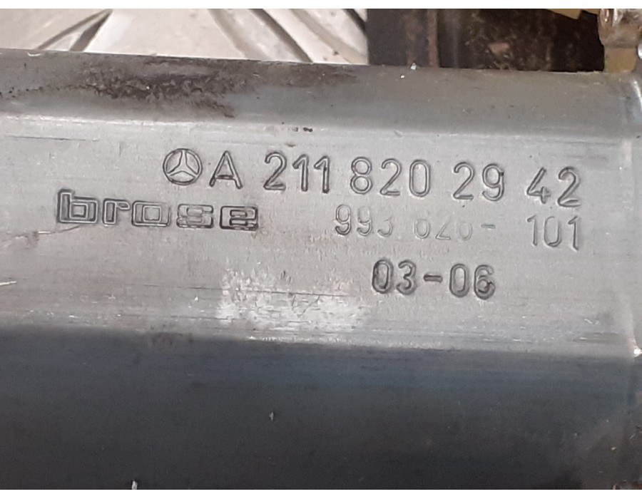 Recambio de elevalunas delantero izquierdo para mercedes-benz clase e (w211) berlina 3.2 v6 18v cat referencia OEM IAM A21182029