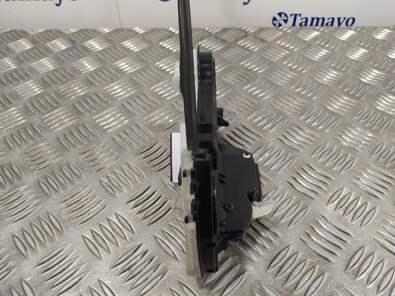 Recambio de cerradura puerta delantera izquierda para toyota aygo 1.0 cat referencia OEM IAM   