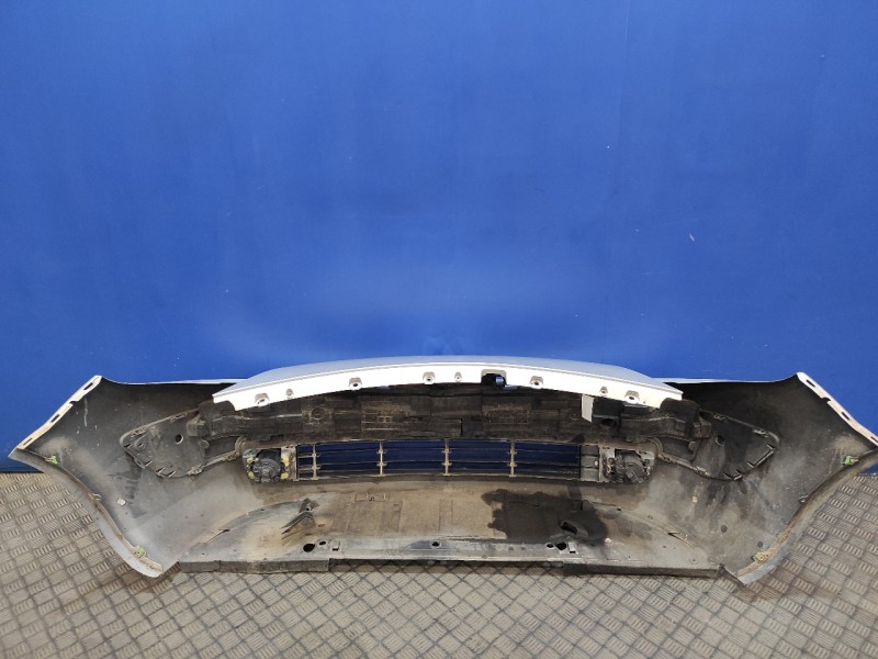 Recambio de paragolpes delantero para renault scenic ii 1.9 dci diesel referencia OEM IAM   