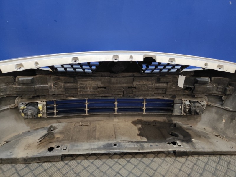 Recambio de paragolpes delantero para renault scenic ii 1.9 dci diesel referencia OEM IAM   