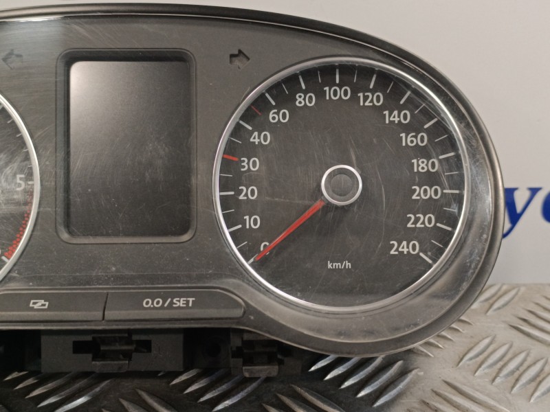 Recambio de cuadro instrumentos para volkswagen polo (6r1) 1.6 tdi referencia OEM IAM 6R0920861D  A2C53376828