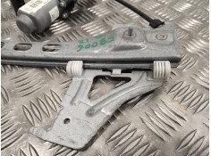 Recambio de elevalunas delantero izquierdo para toyota aygo 1.0 cat referencia OEM IAM 402663A 698200H031 430100E0 2