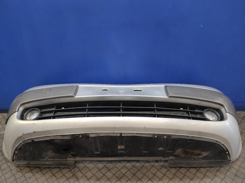 Recambio de paragolpes delantero para renault scenic ii 1.9 dci diesel referencia OEM IAM   