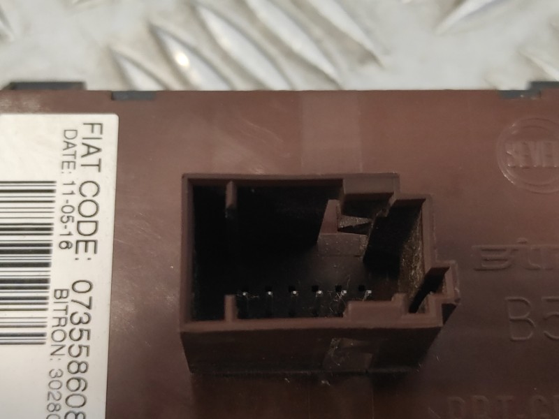 Recambio de mando luces para peugeot boxer furgón 2.2 hdi fap cat referencia OEM IAM 07355860830  30280893