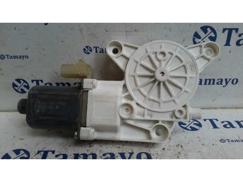 Recambio de motor elevalunas trasero derecho para chrysler grand voyager 2.8 crd cat referencia OEM IAM 0130822334  3018076D