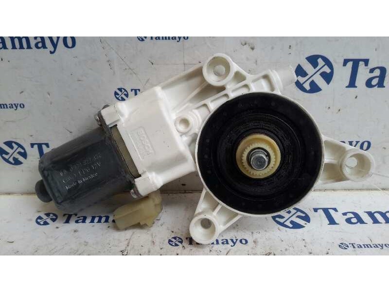 Recambio de motor elevalunas trasero derecho para chrysler grand voyager 2.8 crd cat referencia OEM IAM 0130822334  3018076D