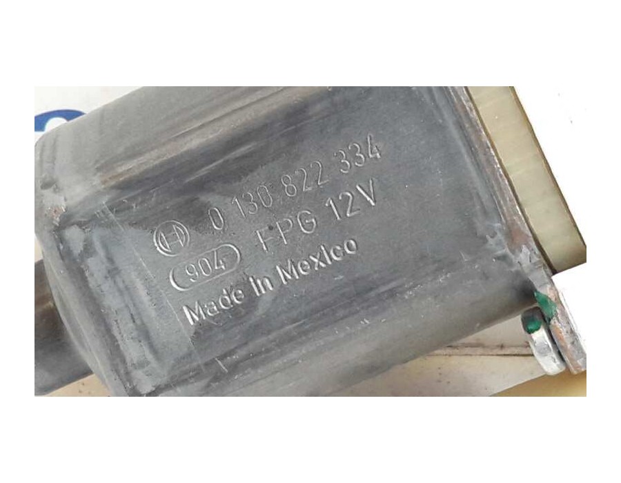 Recambio de motor elevalunas trasero derecho para chrysler grand voyager 2.8 crd cat referencia OEM IAM 0130822334  3018076D