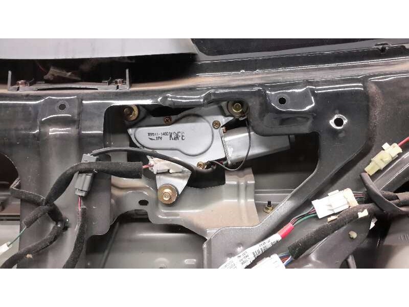 Recambio de porton trasero para kia carens 2.0 crdi referencia OEM IAM   