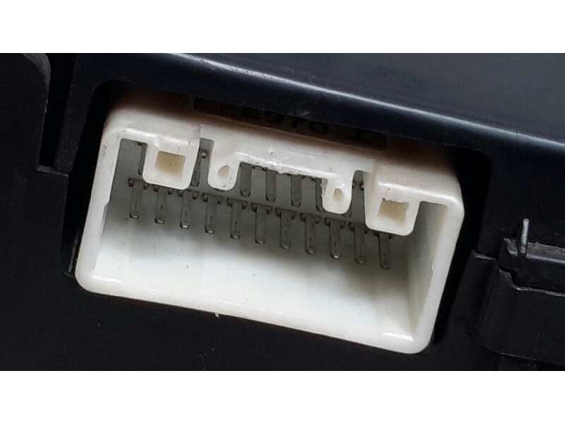 Recambio de cuadro instrumentos para toyota yaris (ncp1/nlp1/scp1) 1.0 cat referencia OEM IAM 8380052610 7208380052610 457300089