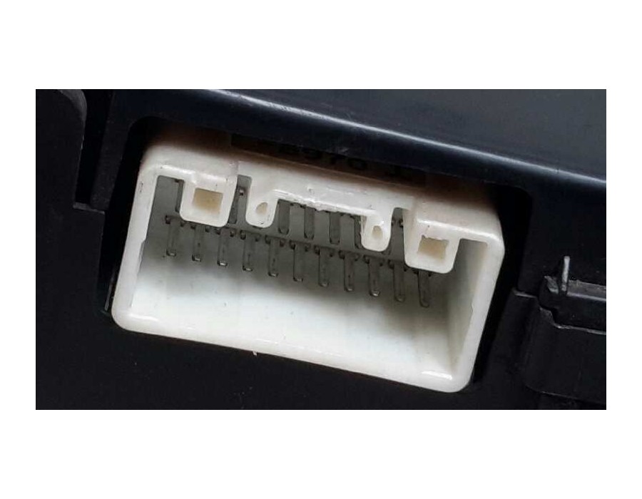 Recambio de cuadro instrumentos para toyota yaris (ncp1/nlp1/scp1) 1.0 cat referencia OEM IAM 8380052610 7208380052610 457300089