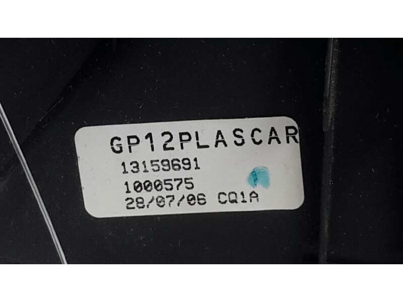 Recambio de pantalla / mando multifuncion para opel zafira b referencia OEM IAM 13208089 281182205 565412769