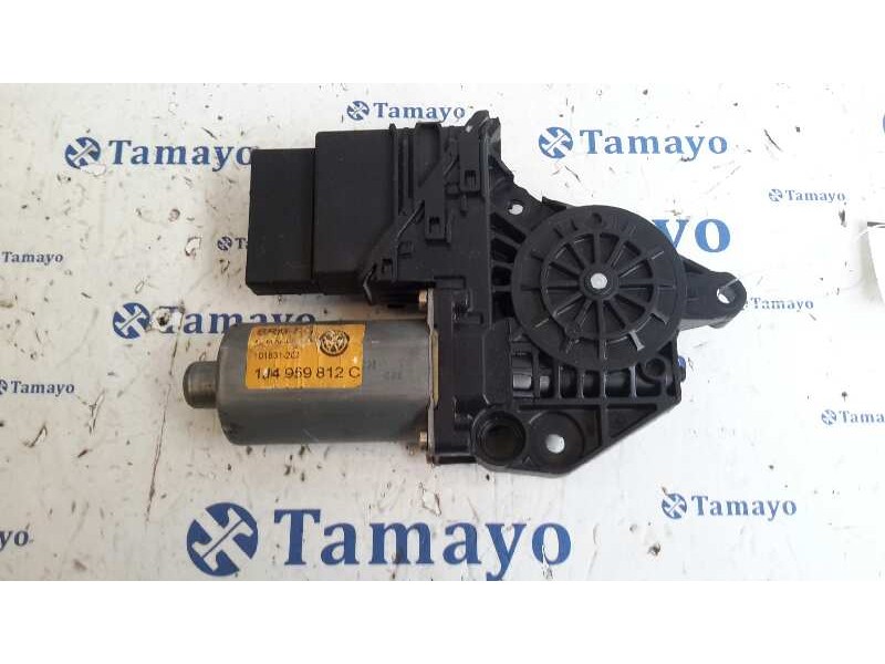 Recambio de motor elevalunas trasero derecho para volkswagen bora berlina (1j2) 2.3 v5 cat (agz) referencia OEM IAM 1J4959812C  