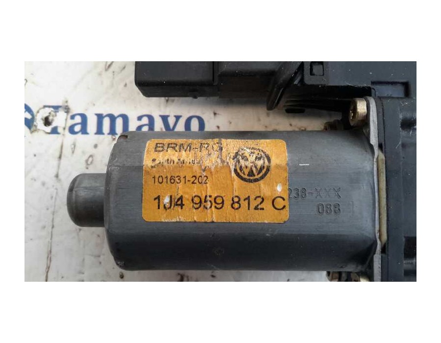 Recambio de motor elevalunas trasero derecho para volkswagen bora berlina (1j2) 2.3 v5 cat (agz) referencia OEM IAM 1J4959812C  