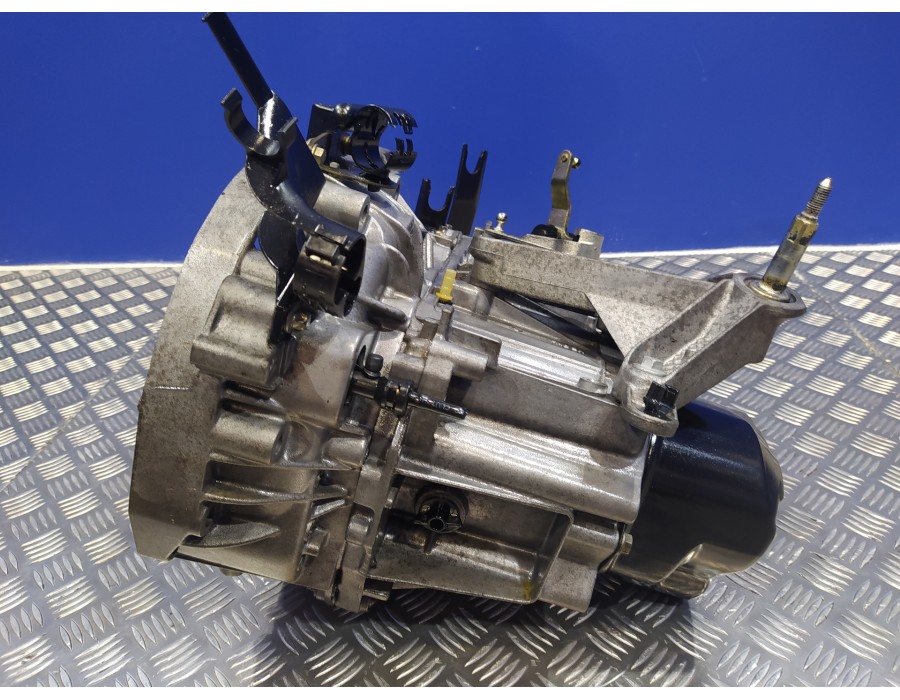 Recambio de caja cambios para nissan micra (k12e) 1.5 dci turbodiesel cat referencia OEM IAM JH3140 8200137170 8200210036