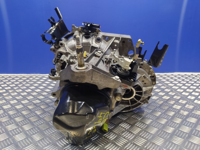 Recambio de caja cambios para nissan micra (k12e) 1.5 dci turbodiesel cat referencia OEM IAM JH3140 8200137170 8200210036