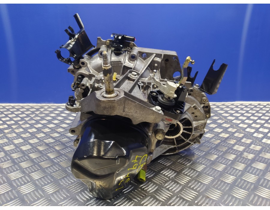 Recambio de caja cambios para nissan micra (k12e) 1.5 dci turbodiesel cat referencia OEM IAM JH3140 8200137170 8200210036