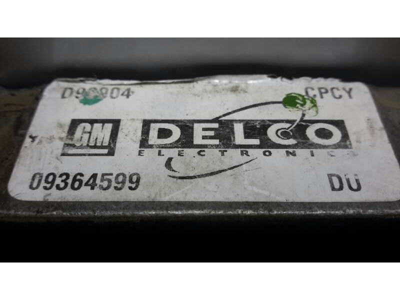 Recambio de centralita motor uce para opel vectra b berlina 1.6 16v referencia OEM IAM 09364599  