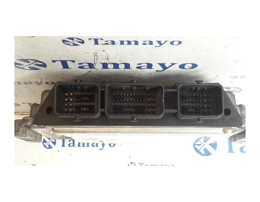 Recambio de centralita motor uce para renault megane ii berlina 3p 1.9 dci diesel referencia OEM IAM 0281011776 8200386508 82003