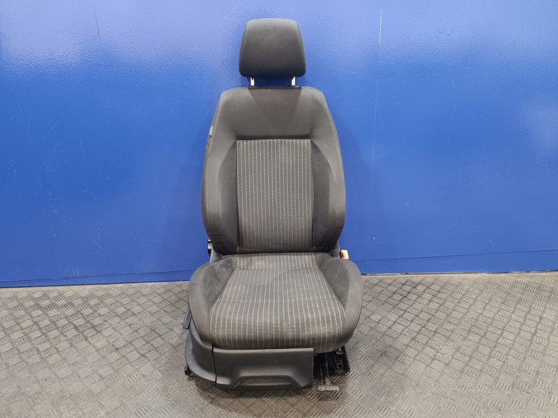 Recambio de juego asientos completo para volkswagen polo (6r1) 1.6 tdi referencia OEM IAM 6Q0885356  6Q0885355