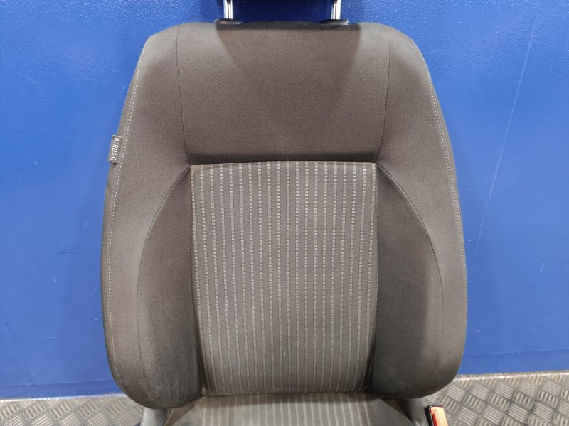 Recambio de juego asientos completo para volkswagen polo (6r1) 1.6 tdi referencia OEM IAM 6Q0885356  6Q0885355