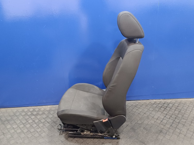 Recambio de juego asientos completo para volkswagen polo (6r1) 1.6 tdi referencia OEM IAM 6Q0885356  6Q0885355