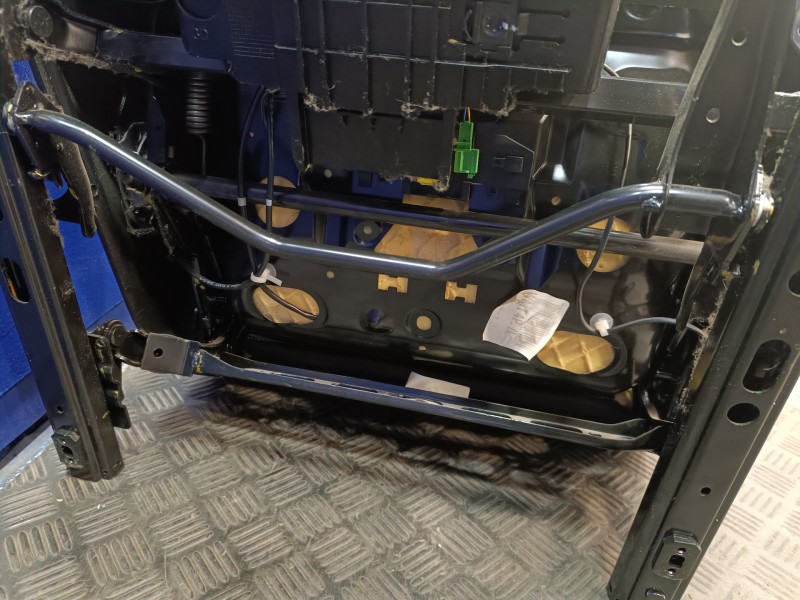 Recambio de juego asientos completo para volkswagen polo (6r1) 1.6 tdi referencia OEM IAM 6Q0885356  6Q0885355