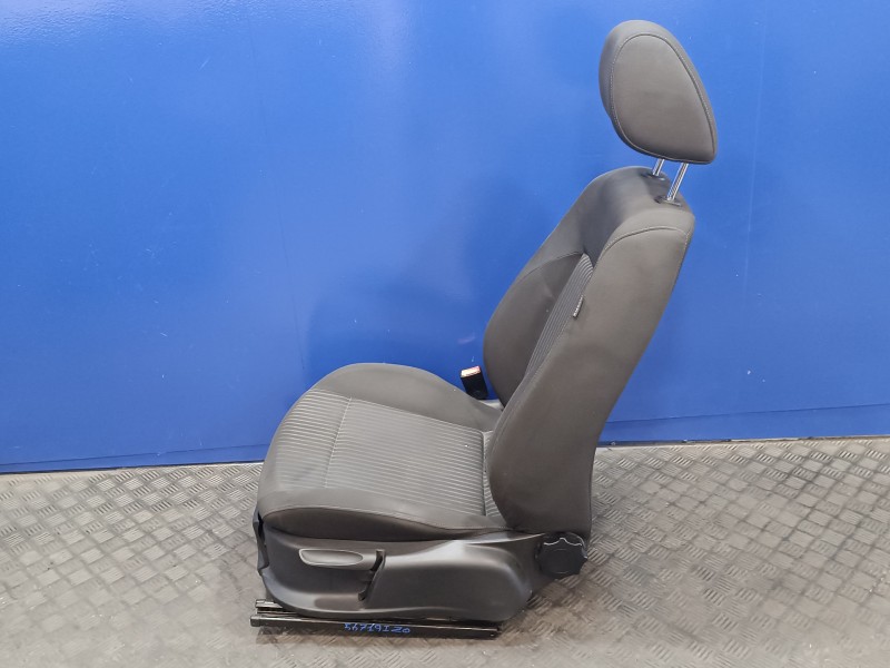 Recambio de juego asientos completo para volkswagen polo (6r1) 1.6 tdi referencia OEM IAM 6Q0885356  6Q0885355