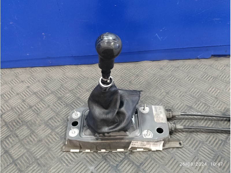 Recambio de palanca cambio para seat leon (1p1) 1.6 referencia OEM IAM 1K0711049BE  