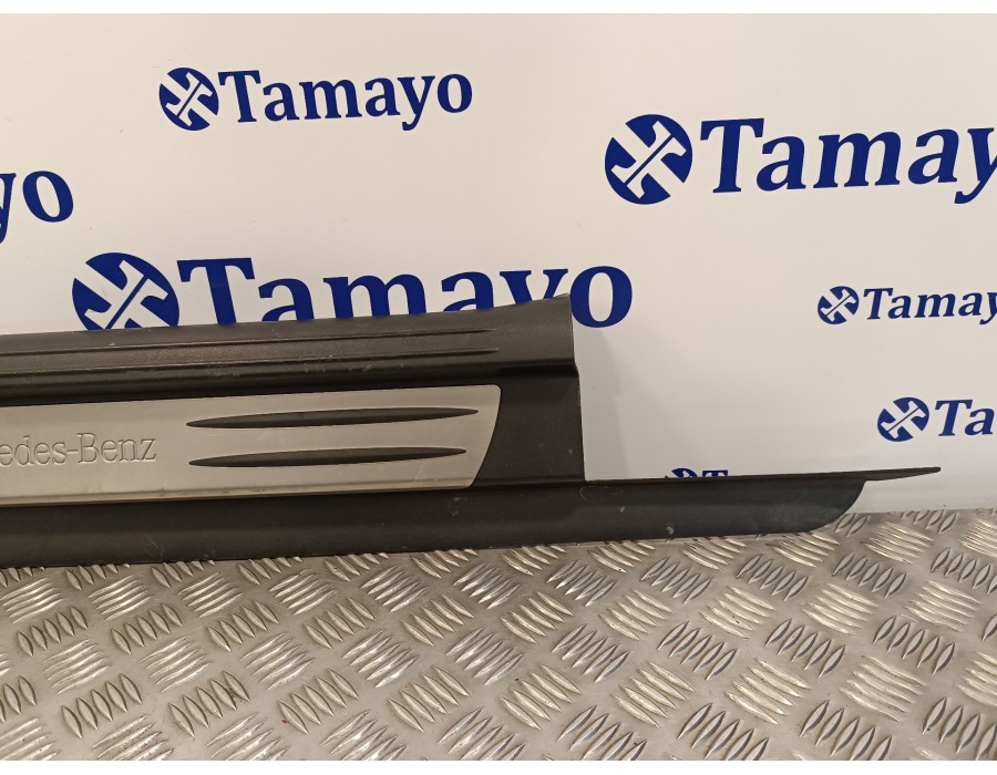 Recambio de spoiler talonera derecha para mercedes-benz clase slk (w171) roadster 1.8 cat referencia OEM IAM 1716800235  
