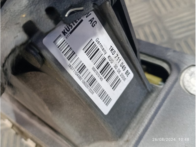 Recambio de palanca cambio para seat leon (1p1) 1.6 referencia OEM IAM 1K0711049BE  