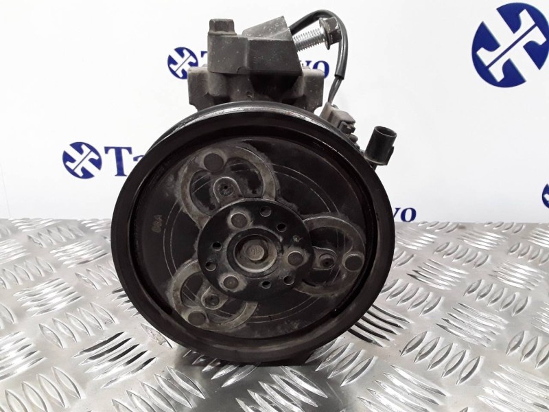 Recambio de compresor aire acondicionado para ssangyong kyron 2.0 referencia OEM IAM 6641300115  