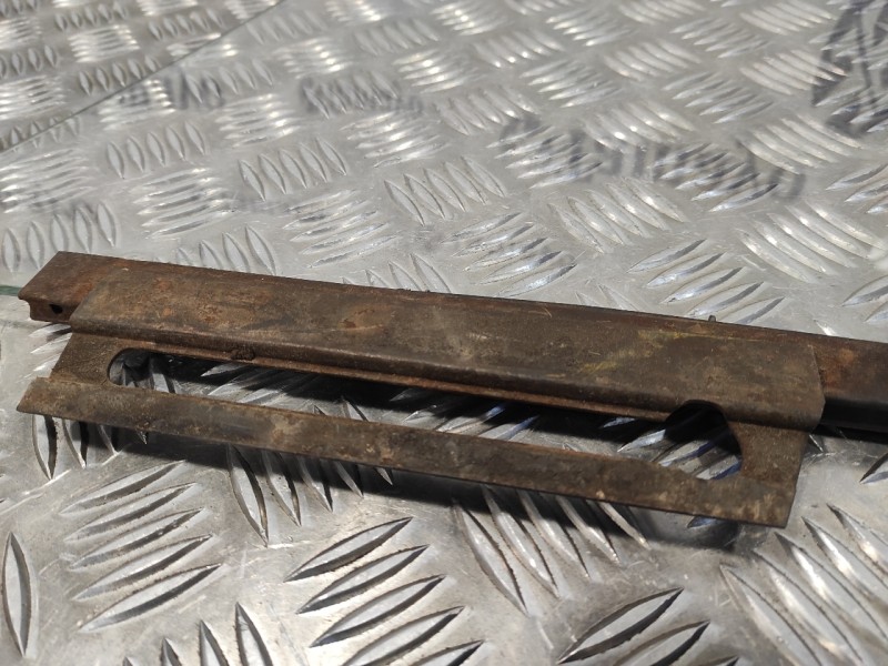 Recambio de luna delantera derecha para porsche 911 (typ 911/930) referencia OEM IAM   