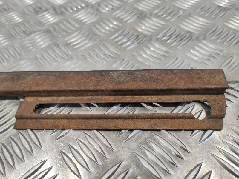 Recambio de luna delantera izquierda para porsche 911 (typ 911/930) referencia OEM IAM   