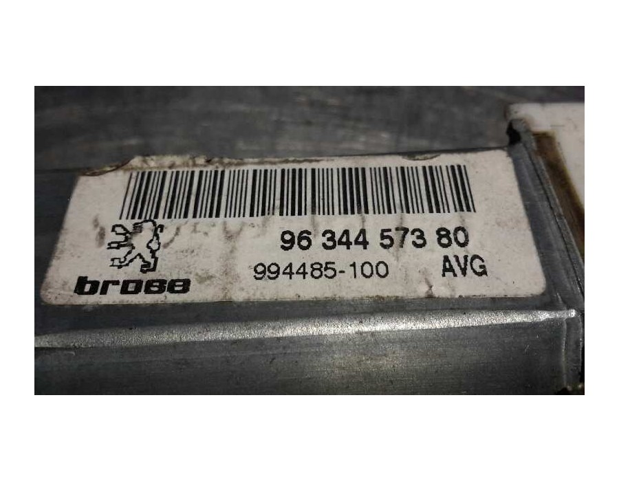 Recambio de motor elevalunas delantero izquierdo para peugeot 307 (s1) xr clim referencia OEM IAM 990250100 9634457380 013082202