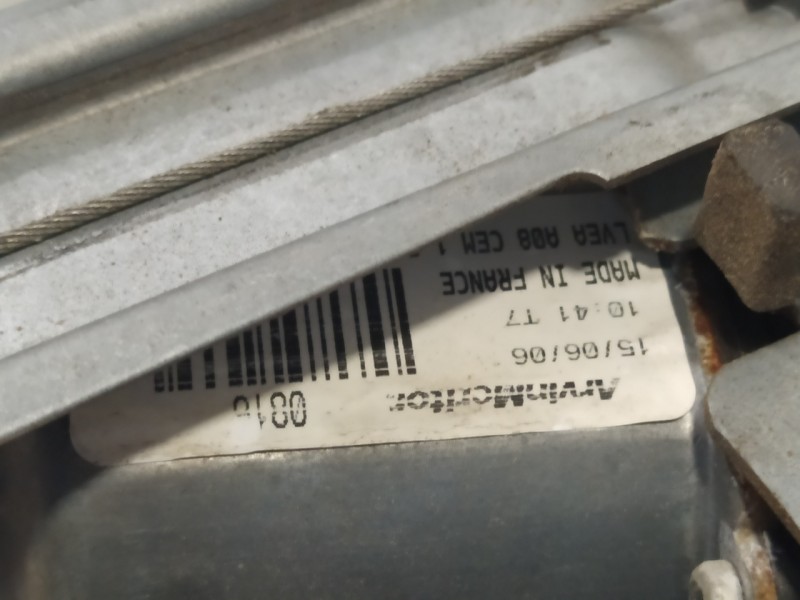 Recambio de elevalunas delantero derecho para peugeot 1007 referencia OEM IAM 400816P  